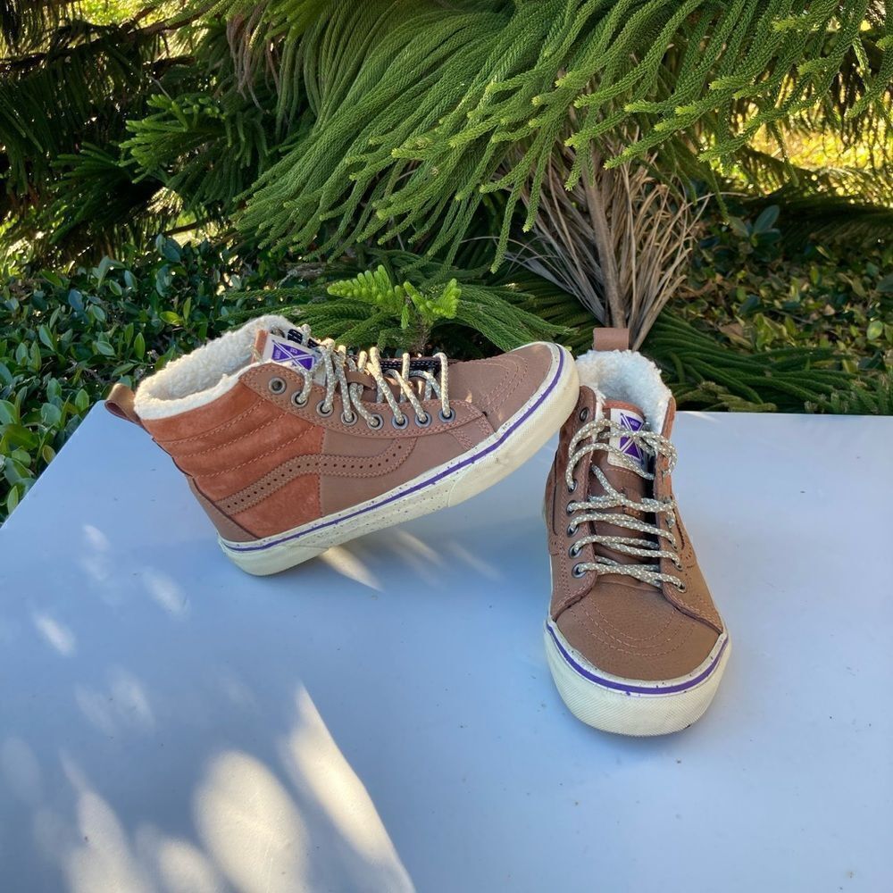 Vans x Hana Beaman Shoes Boys (Size: 4.5) Womens (Size: 6)